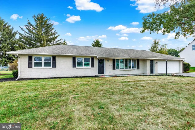 $419,995 | 1227 Lebanon Road, Manheim, PA 17545