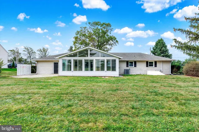 $419,995 | 1227 Lebanon Road, Manheim, PA 17545