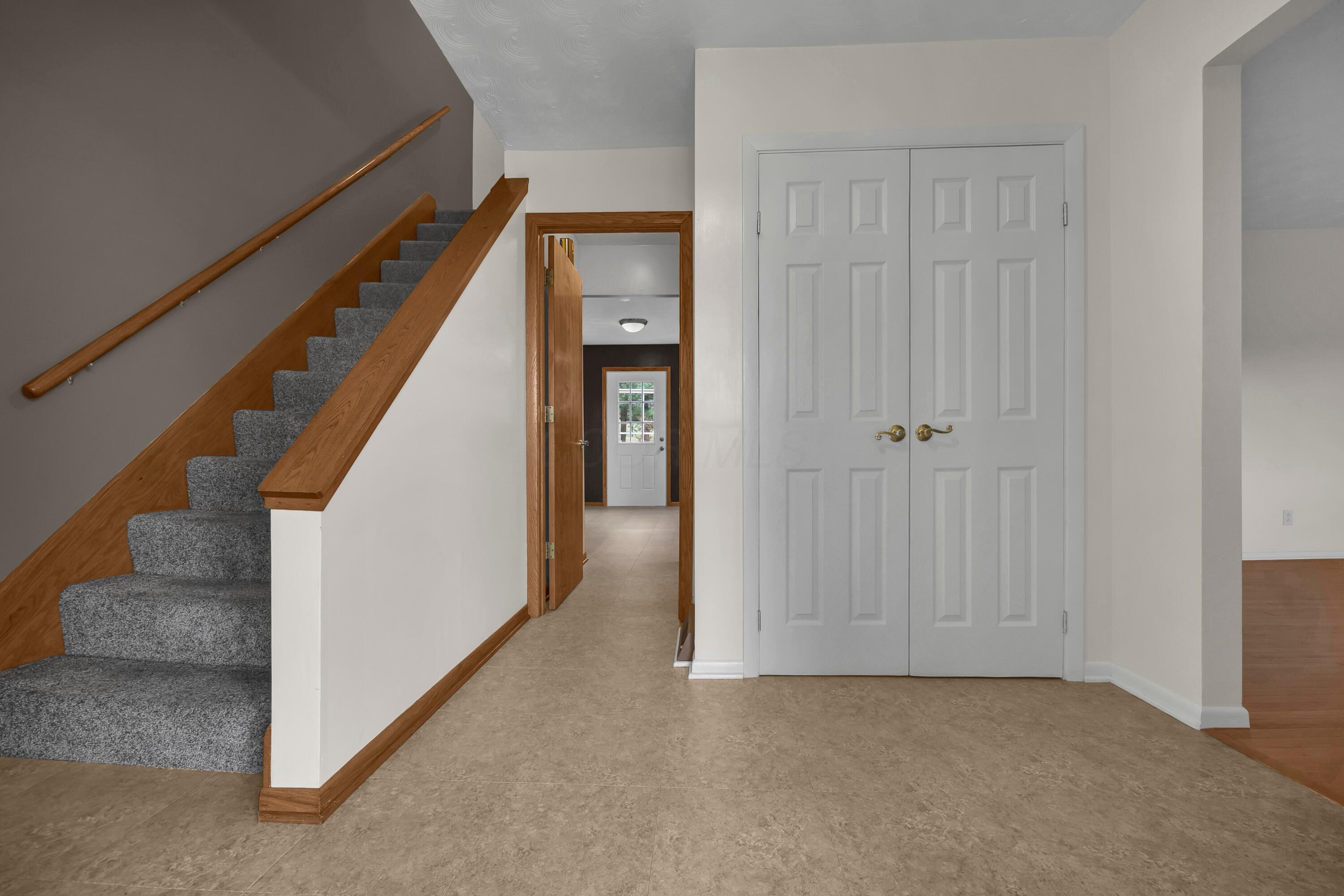 1871 Blue Jay Road Heath, OH 43056 - Photo 3 of 46 5X4A0006
