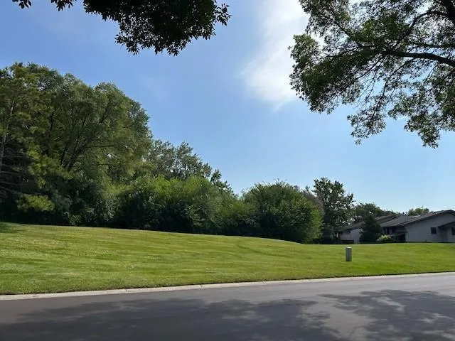 $399,900 | Xxxx Linden Drive, Eden Prairie, MN 55347