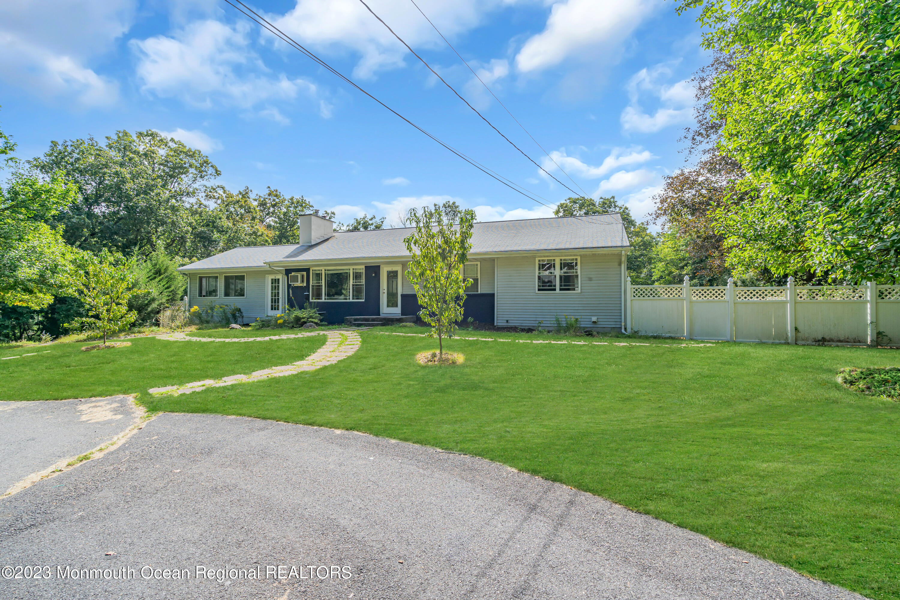 16 Bayberry Road Princeton, NJ 08540 - Photo 1 of 13 002_ey205876-1