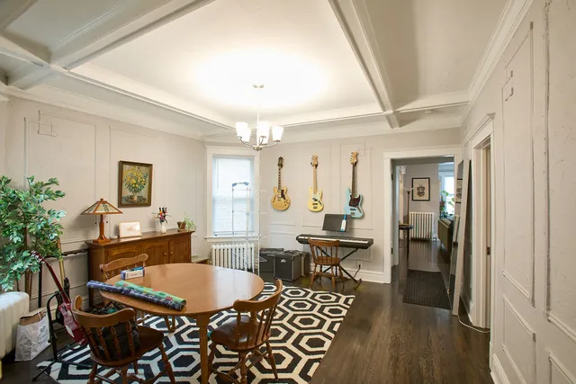 $839,000 | 3322 West Wilson Avenue, Chicago, IL 60625