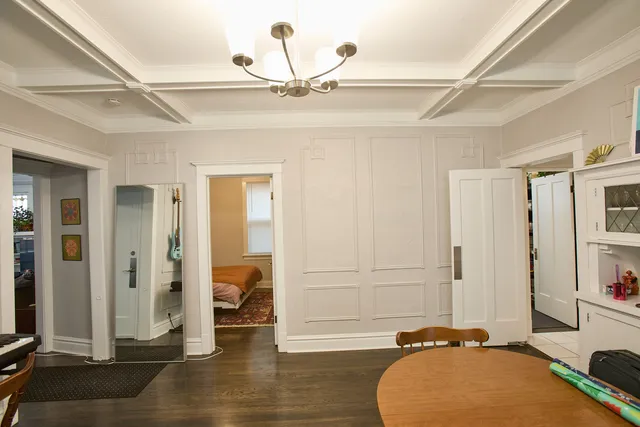 $839,000 | 3322 West Wilson Avenue, Chicago, IL 60625