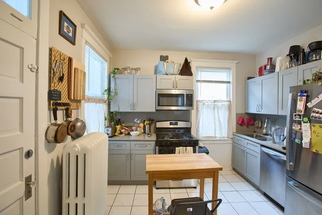 $839,000 | 3322 West Wilson Avenue, Chicago, IL 60625