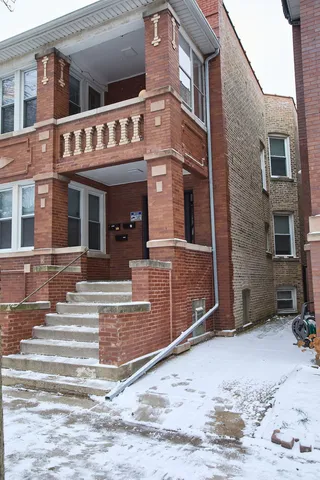 $839,000 | 3322 West Wilson Avenue, Chicago, IL 60625