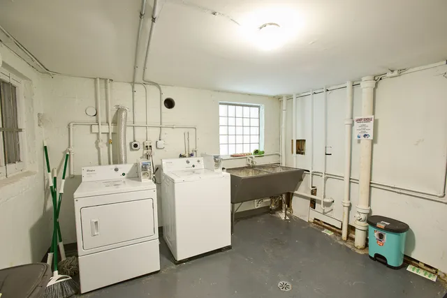 $839,000 | 3322 West Wilson Avenue, Chicago, IL 60625