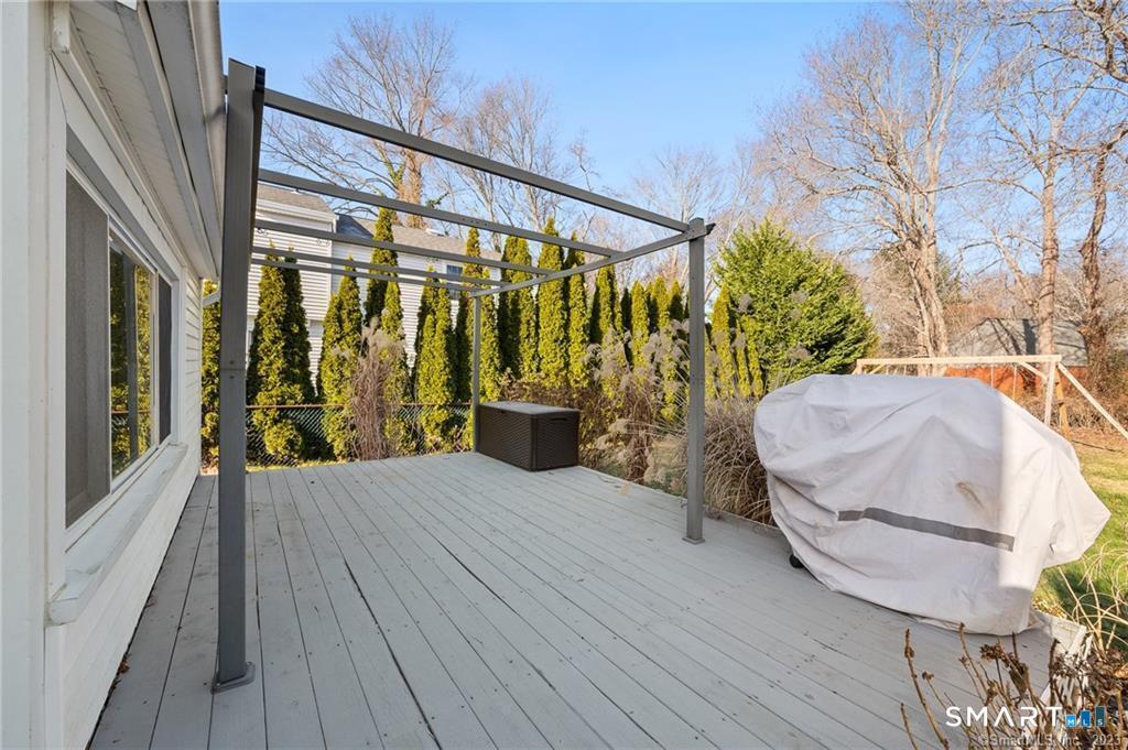 121 Shore Road Waterford, CT 06385 - Photo 27 of 29 Gallery Image 27