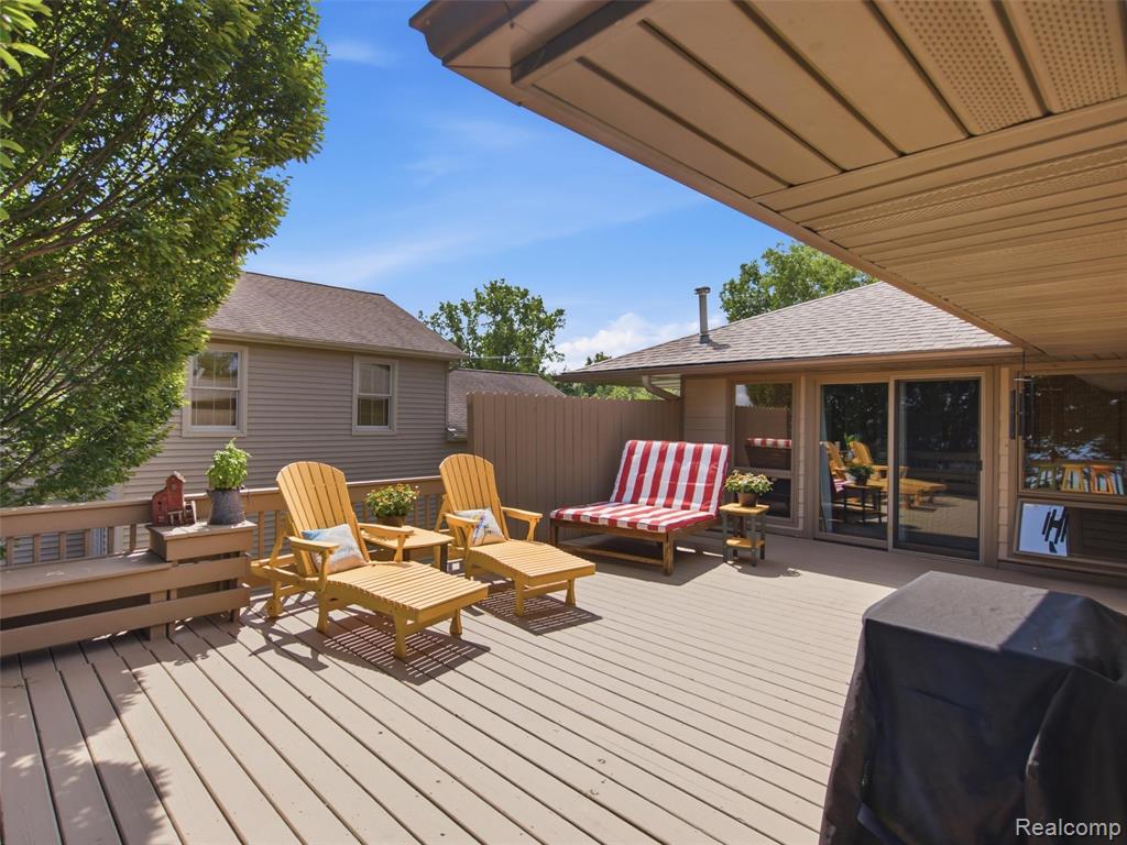 12067 Torrey Road Fenton, MI 48430 - Photo 28 of 34 Gallery Image 28