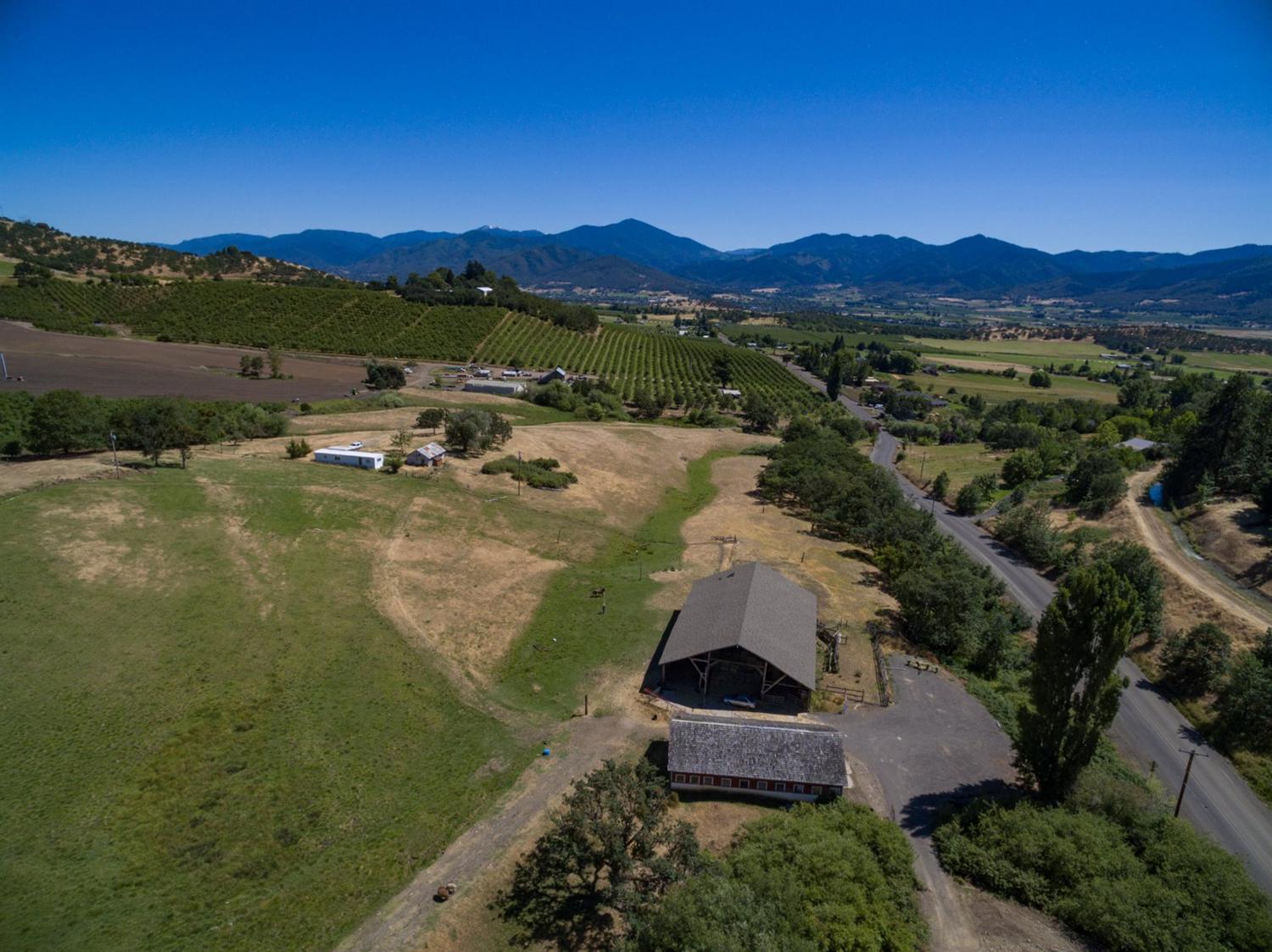 3081 Payne Road Medford, OR 97504 - Photo 2 of 12 Additional Photo
