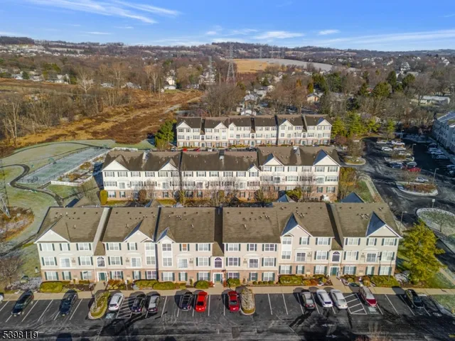 $2,100 | 225 Windmill Court, Phillipsburg, NJ 08865