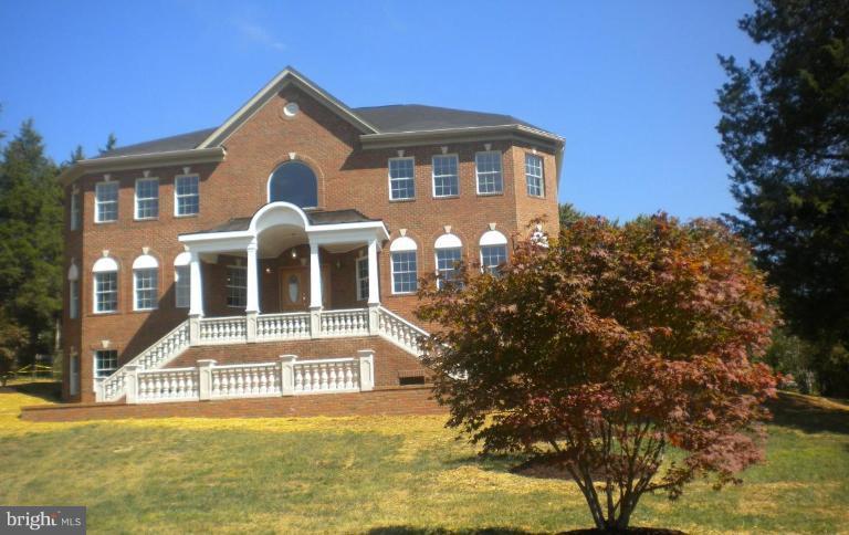 6508 Elmdale Road Alexandria, VA 22312 - Photo 1 of 23 Exterior (Main)
