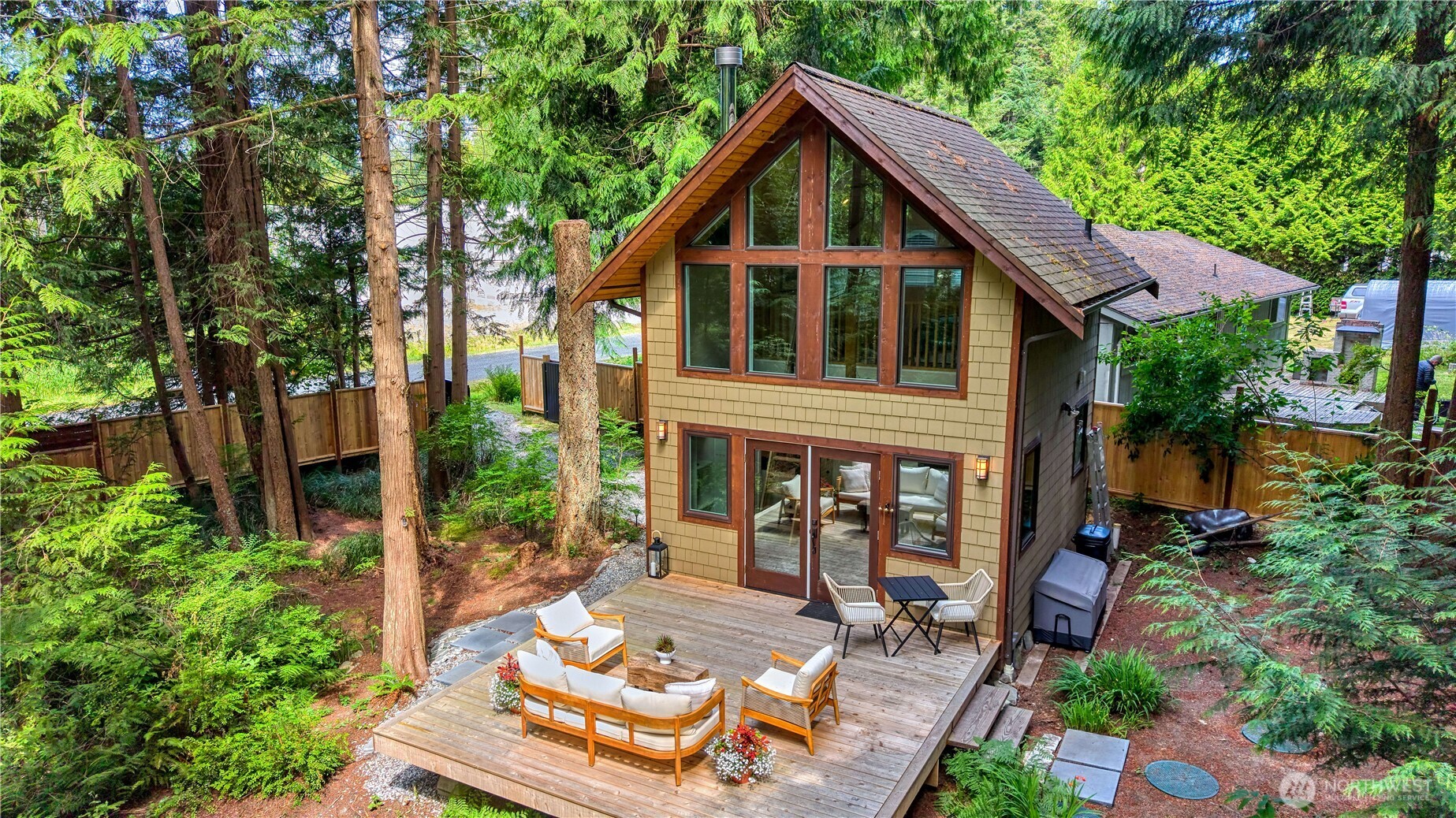 256 Windsor Drive Point Roberts, WA 98281 - Photo 1 of 31 Gallery Image 1