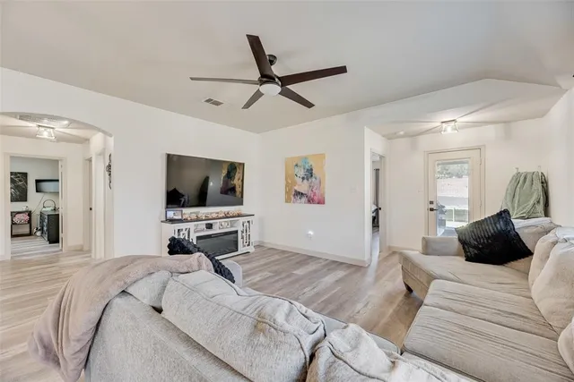 $349,000 | 1302 Cedar Hollow Drive, Princeton, TX 75407