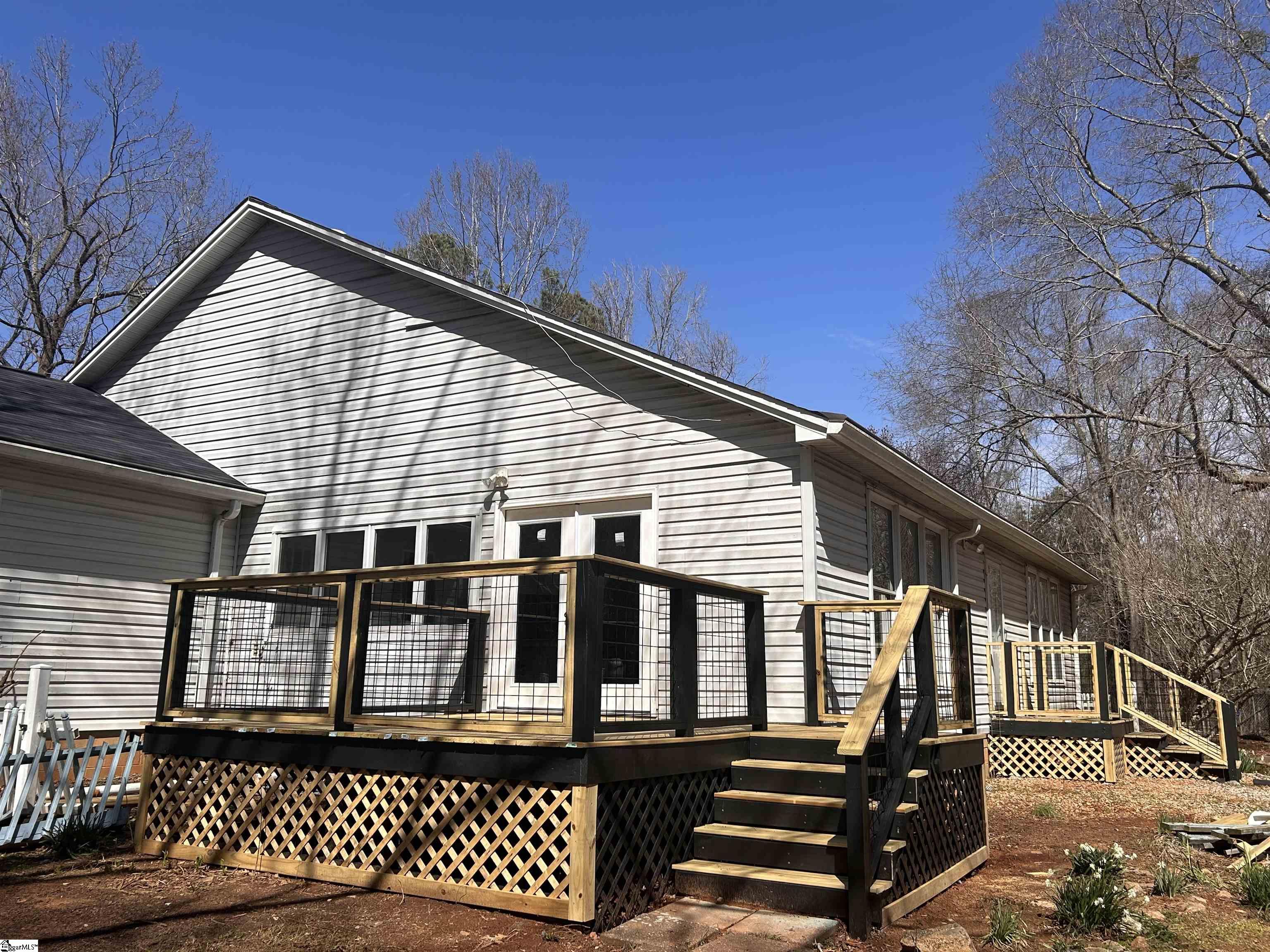 7443 Lisbon Road Mountville, SC 29370 - Photo 6 of 20 Gallery Image 6