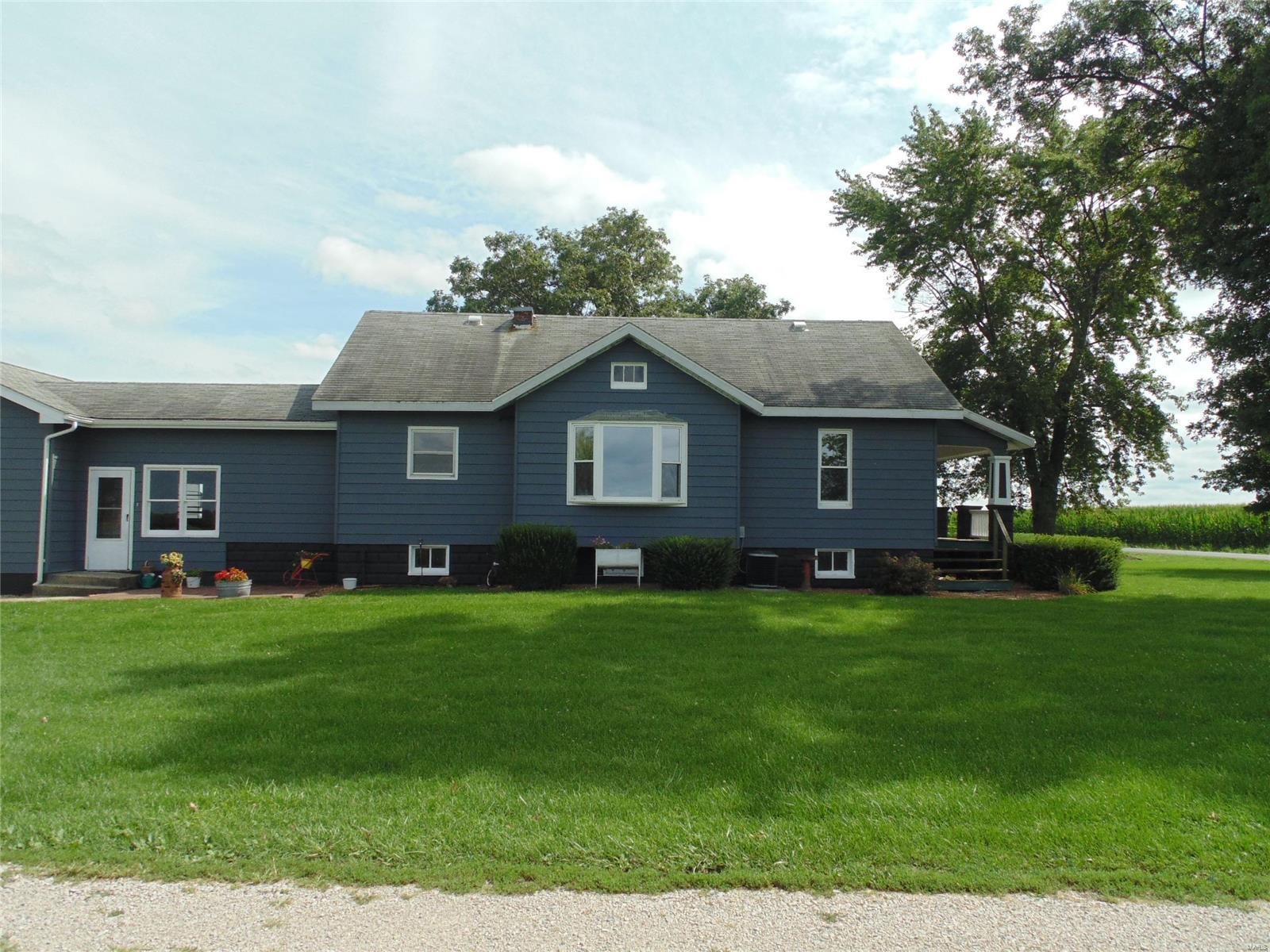 14272 West County Line Road Litchfield, IL 62056 - Photo 3 of 40 Gallery Image 3