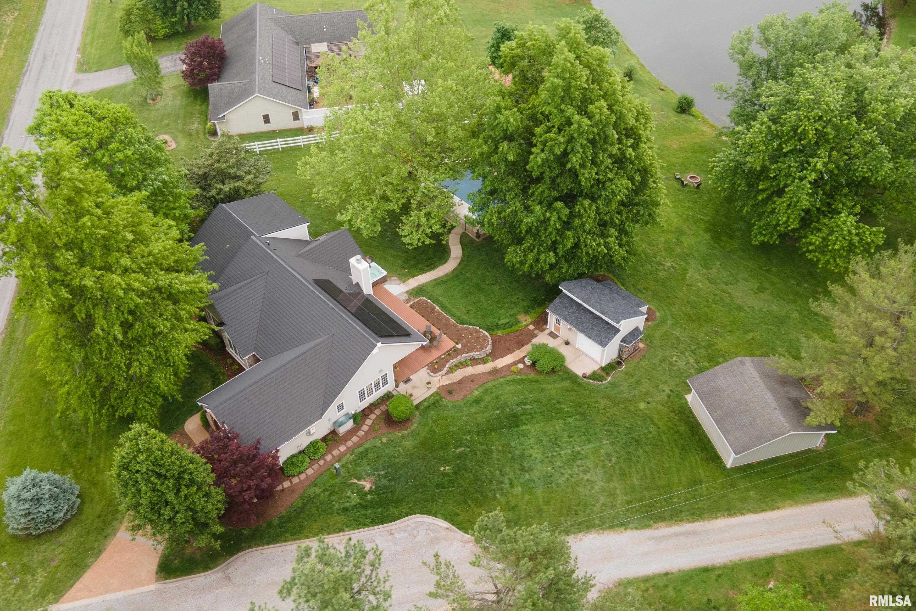 116 Amethyst Road Murphysboro, IL 62966 - Photo 4 of 35