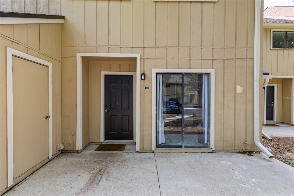 507 Northwest 39th Road, Unit 320 Gainesville, FL 32607 - Photo 6 of 33 a view of front door with entryway