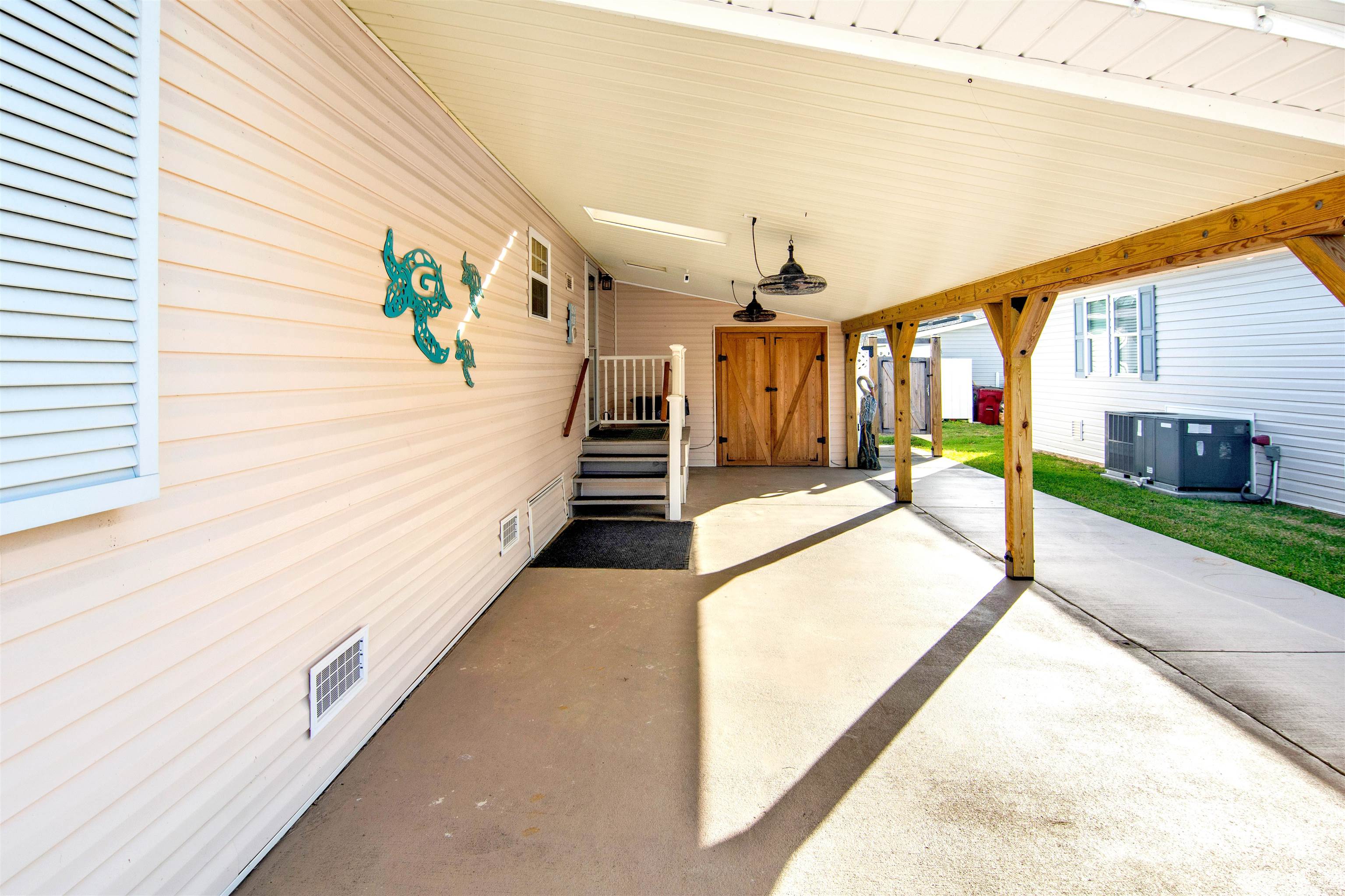465 Sandpebble Surfside Beach, SC 29575 - Photo 4 of 42