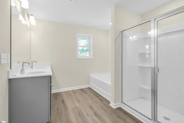 $285,900 | 225 Brown Circle, Easley, SC 29642