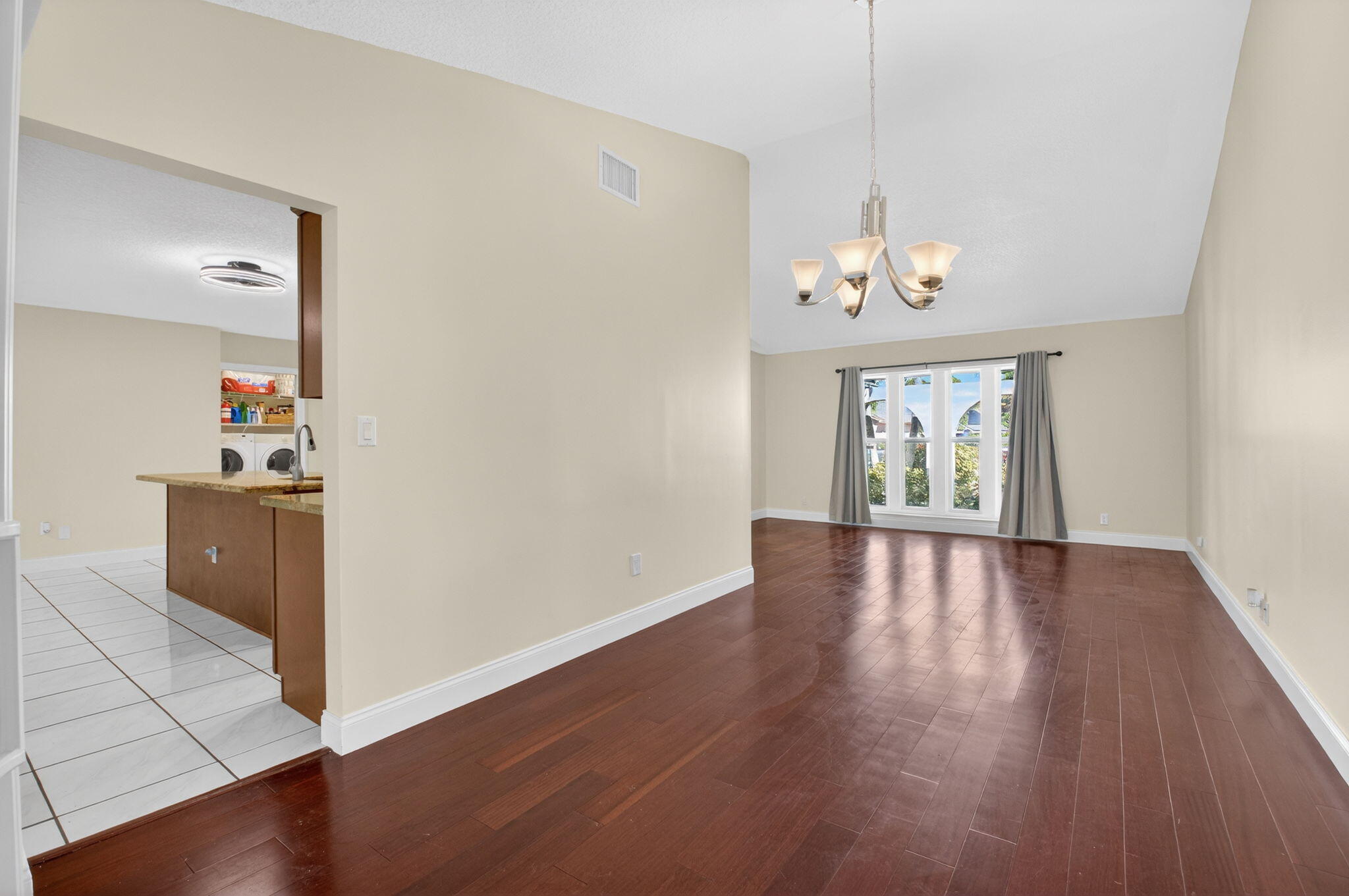 966 Northwest 37th Avenue Delray Beach, FL 33445 - Photo 8 of 43 13-web-or-mls-DSC_6147