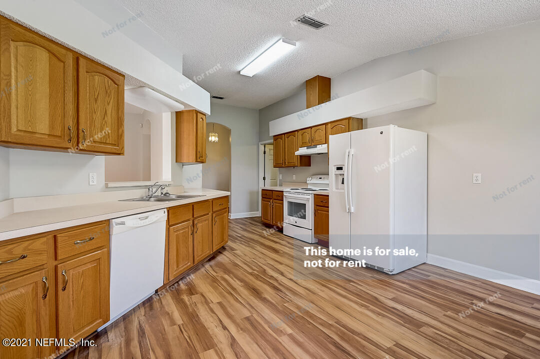 579 Whitfield Road Jacksonville, FL 32221 - Photo 4 of 41 listing_1