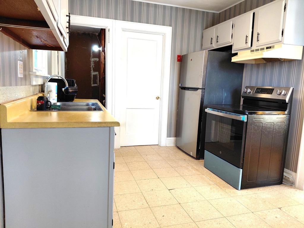 53 Lake Ellis Road Athol, MA 01331 - Photo 5 of 17