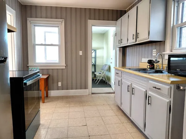 $299,900 | 53 Lake Ellis Road, Athol, MA 01331