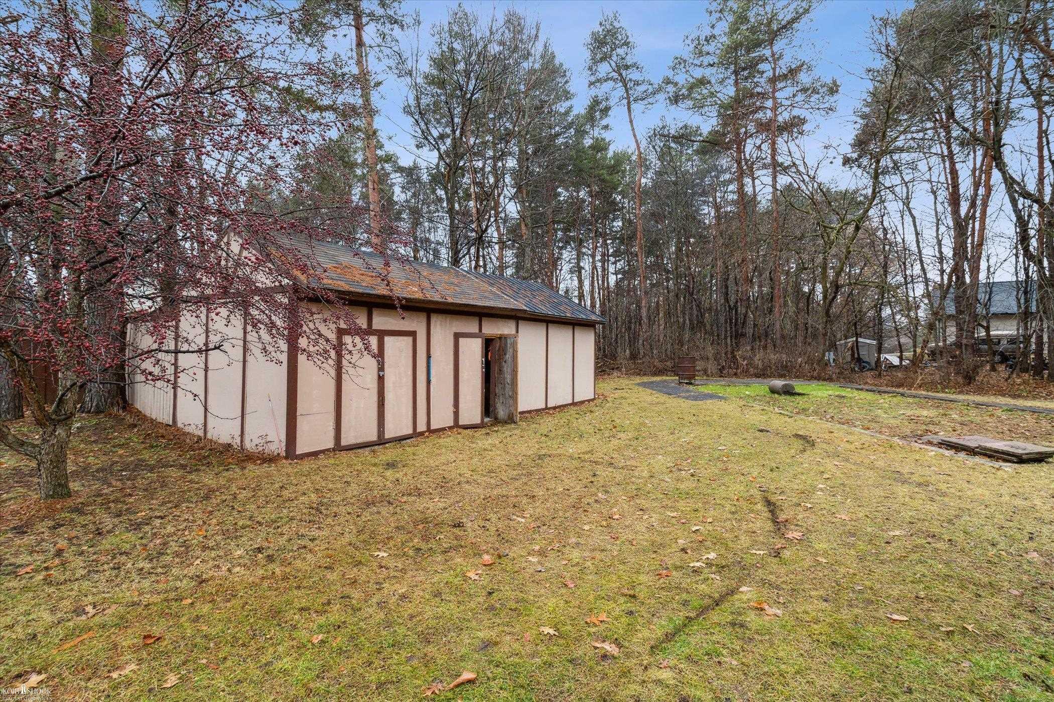 3246 West County Line Road Lennon, MI 48449 - Photo 24 of 32