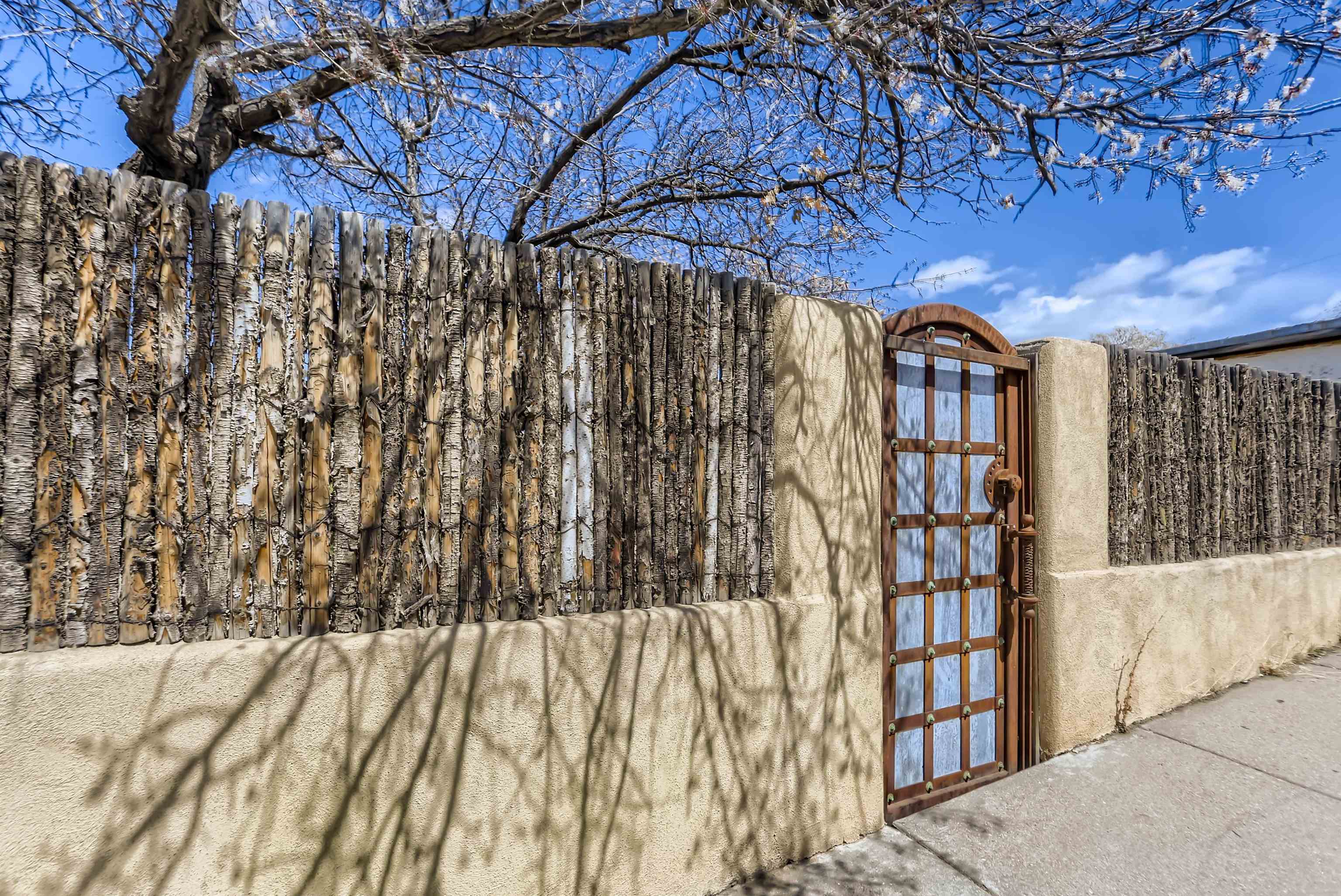 1013 Dunlap Street Santa Fe, NM 87501 - Photo 1 of 1