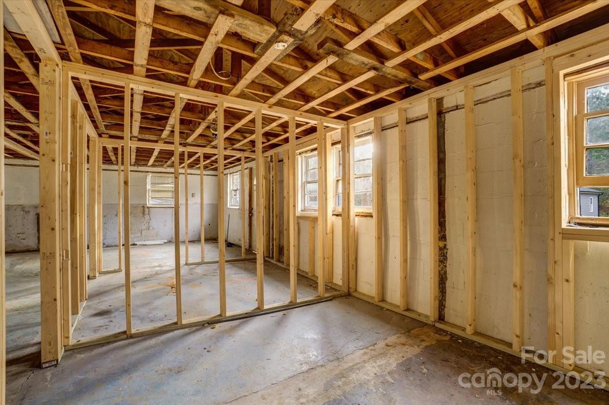 402 South Starr Street Dallas, NC 28034 - Photo 16 of 25 a view of an empty room with a window