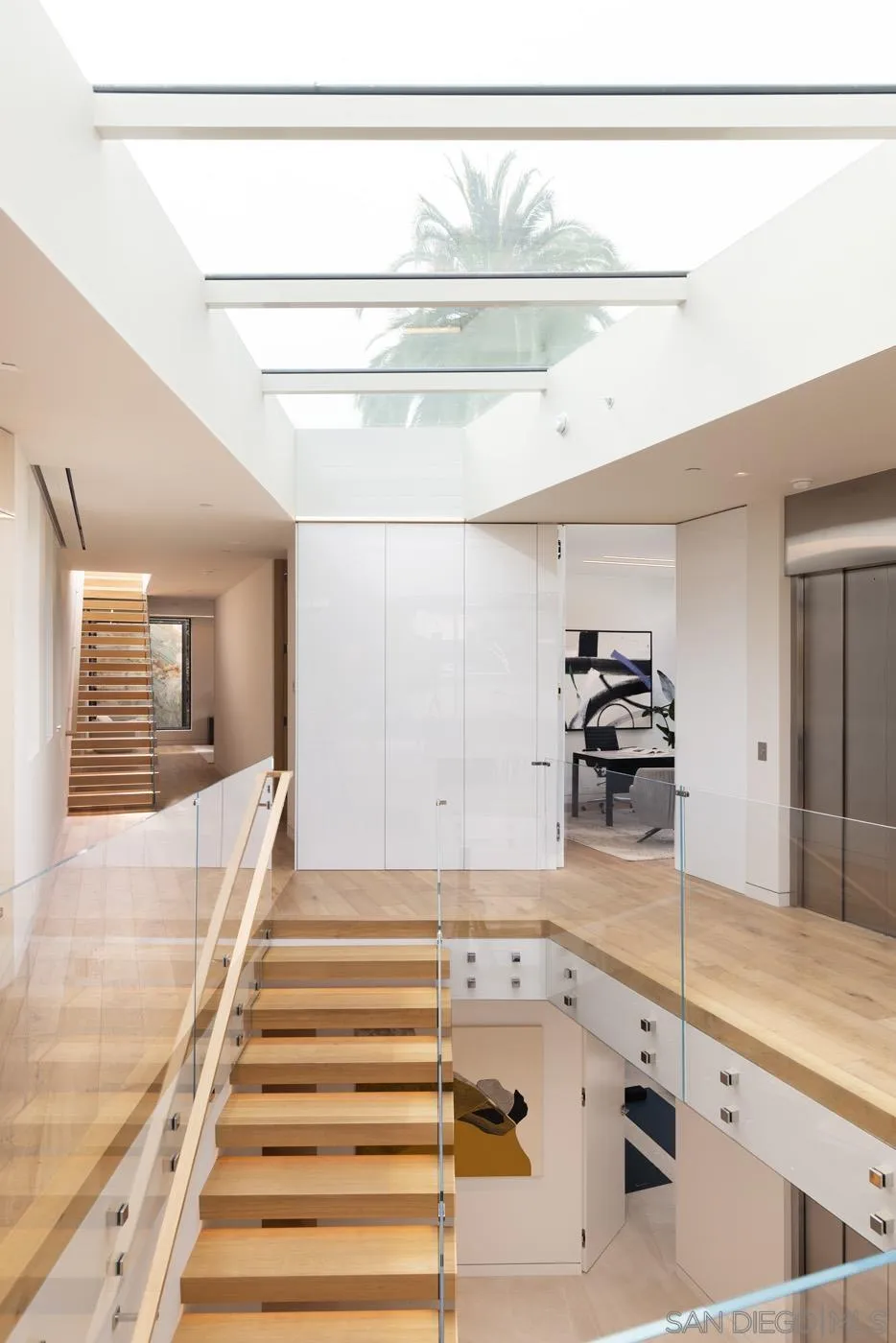 7837 Lookout Drive La Jolla, CA 92037 - Photo 14 of 46 a view of a kitchen with kitchen appliances