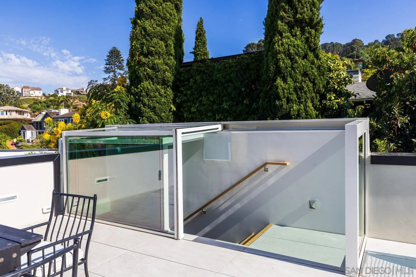 7837 Lookout Drive La Jolla, CA 92037 - Photo 27 of 46 a view of balcony with furniture