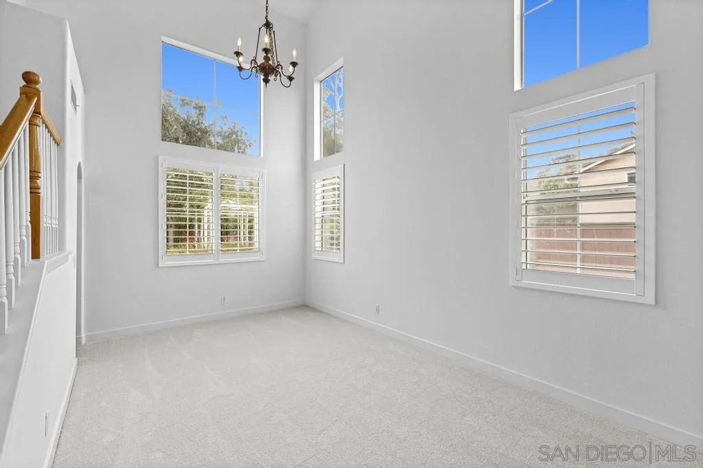 2318 Longfellow Road Carlsbad, CA 92008 - Photo 9 of 61 Gallery Image 9