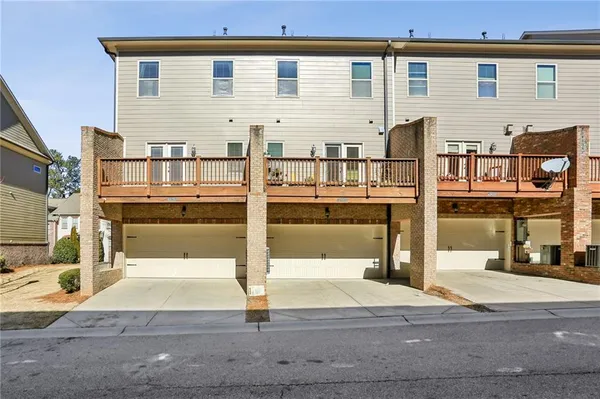 $555,000 | 7395 Glisten Avenue Northeast, Atlanta, GA 30328