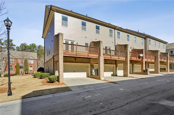 $555,000 | 7395 Glisten Avenue Northeast, Atlanta, GA 30328