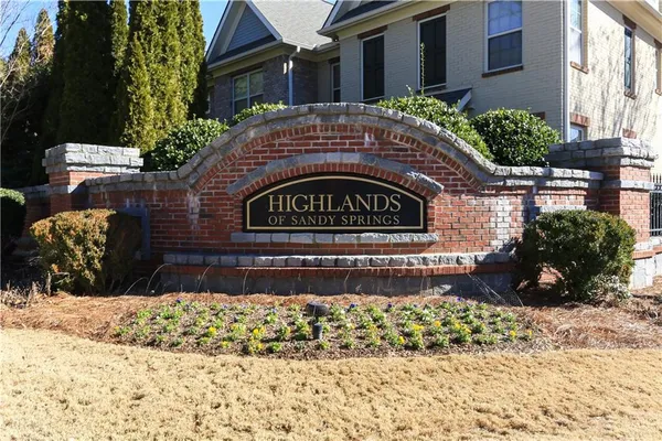 $555,000 | 7395 Glisten Avenue Northeast, Atlanta, GA 30328