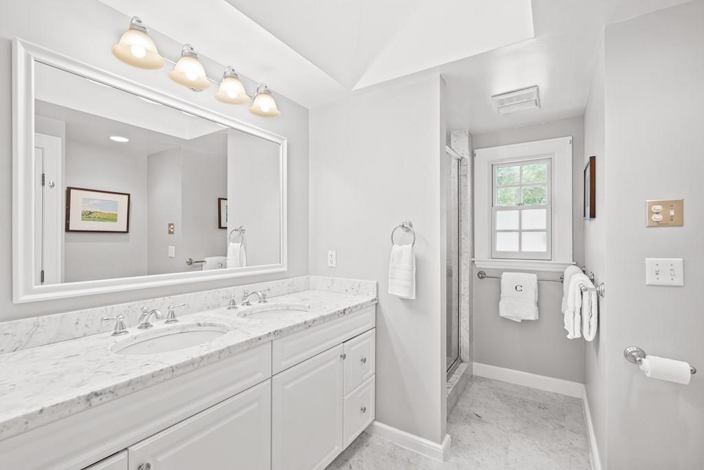 9 Berkeley Road Wellesley, MA 02482 - Photo 12 of 20