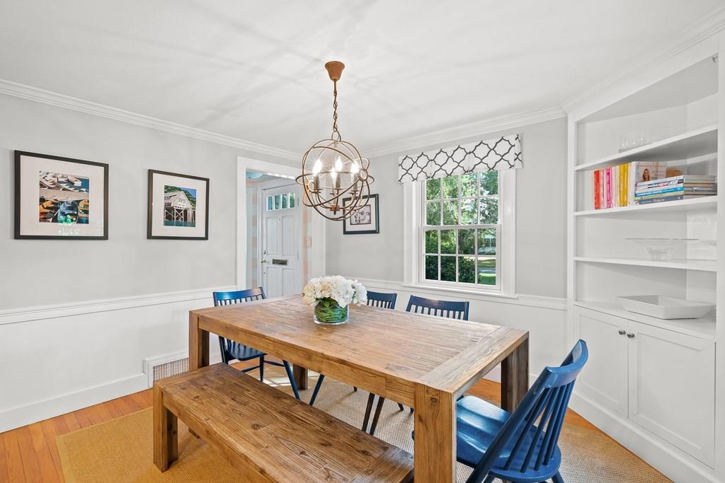 9 Berkeley Road Wellesley, MA 02482 - Photo 4 of 20