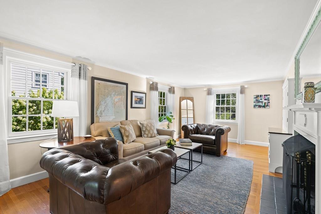 9 Berkeley Road Wellesley, MA 02482 - Photo 6 of 20