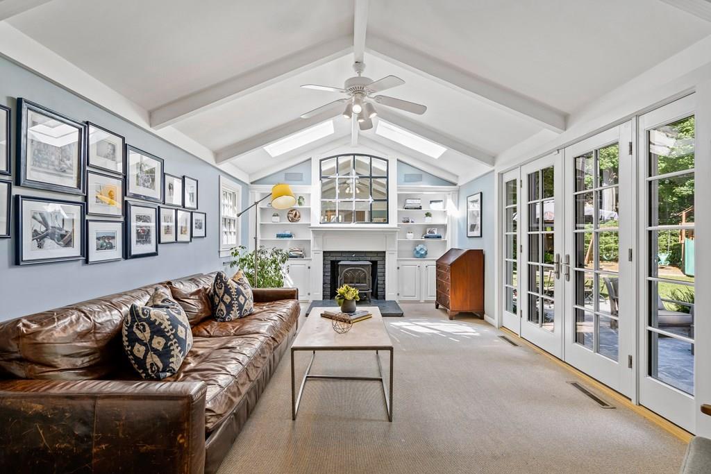 9 Berkeley Road Wellesley, MA 02482 - Photo 7 of 20