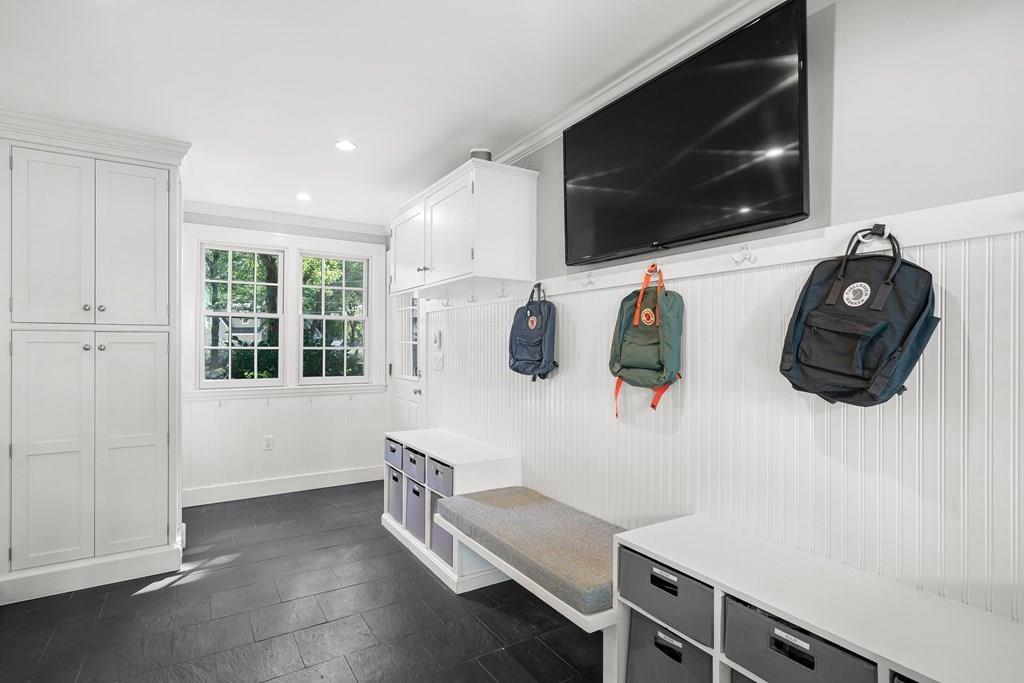 9 Berkeley Road Wellesley, MA 02482 - Photo 10 of 20