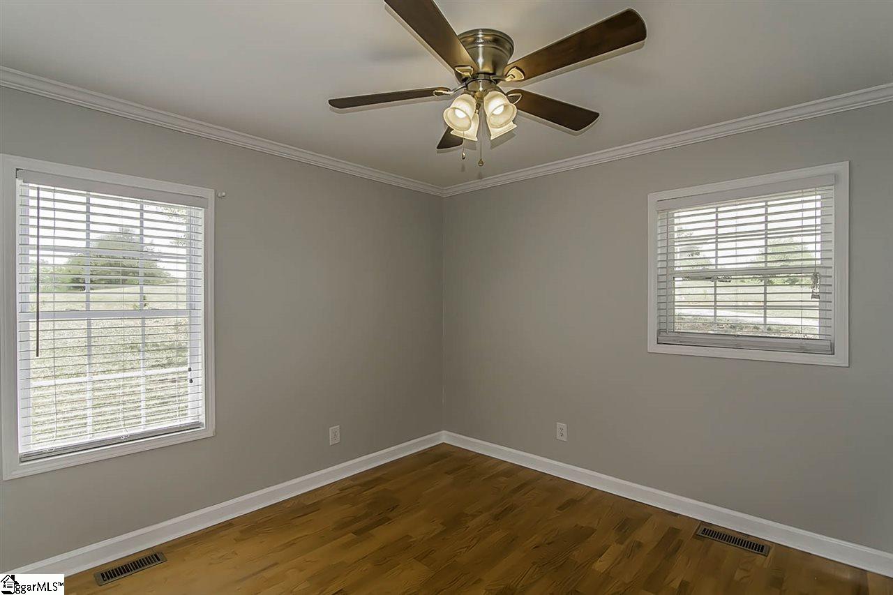 220 Holland Ford Road Pelzer, SC 29669 - Photo 14 of 33
