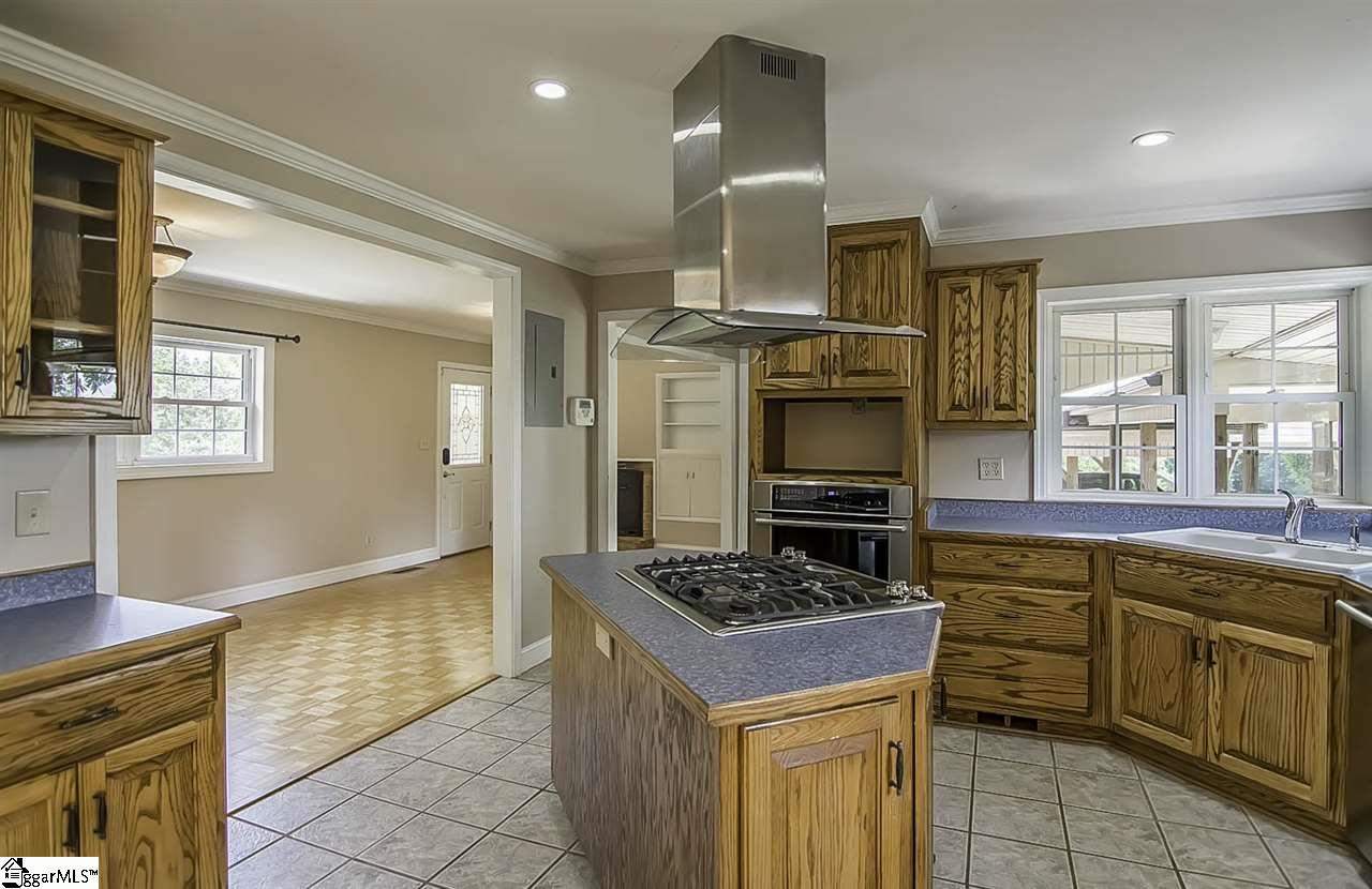220 Holland Ford Road Pelzer, SC 29669 - Photo 5 of 33