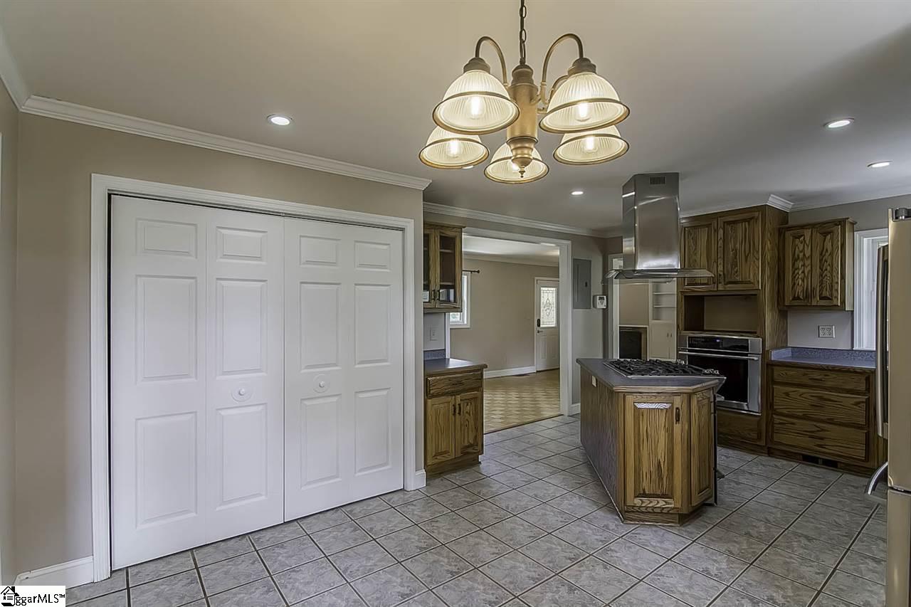 220 Holland Ford Road Pelzer, SC 29669 - Photo 6 of 33