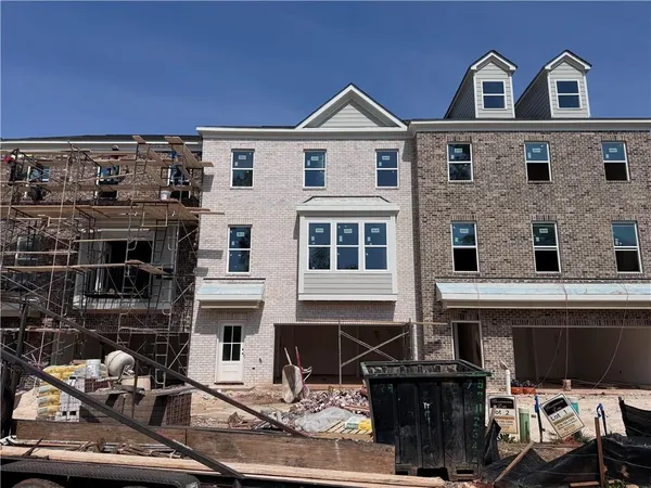 $525,918 | 2735 Hallwood Lane, Suwanee, GA 30024