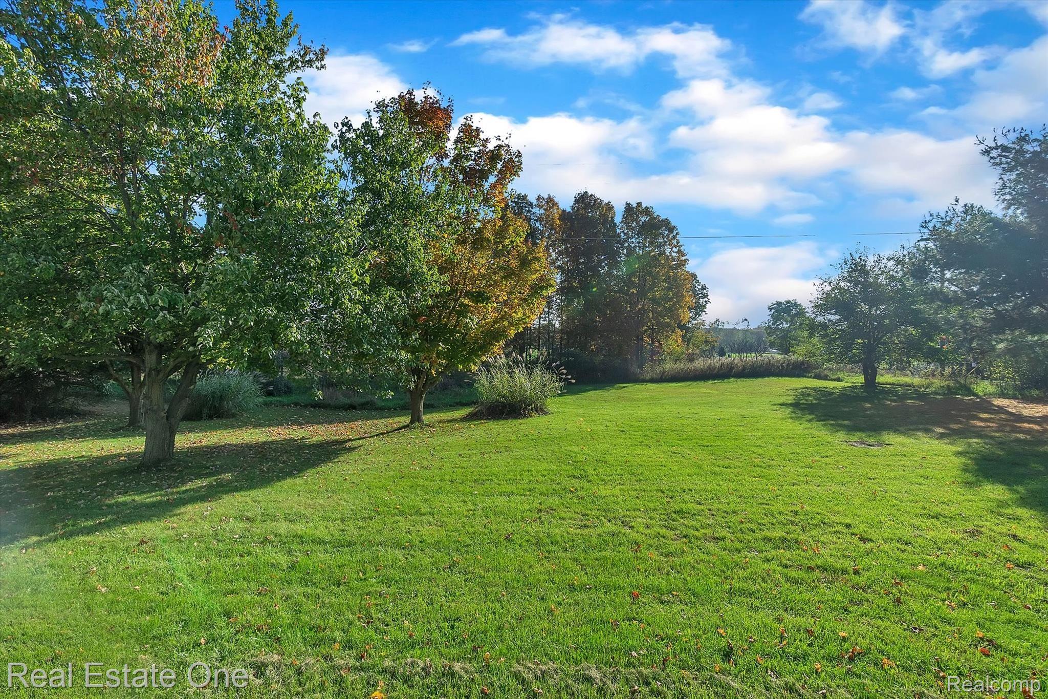 4522 Stow Road Fowlerville, MI 48836 - Photo 24 of 30 26-4522-Stow-Rd-Fowlerville-WindowStill-Real-Estate-Photography-26.jpg