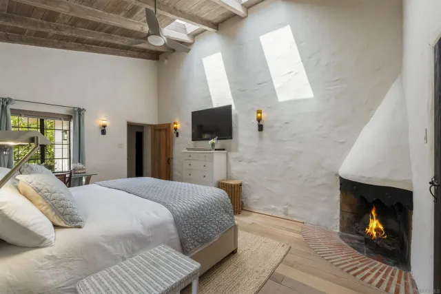 $28,000 | 1105 Stratford Court, Del Mar, CA 92014