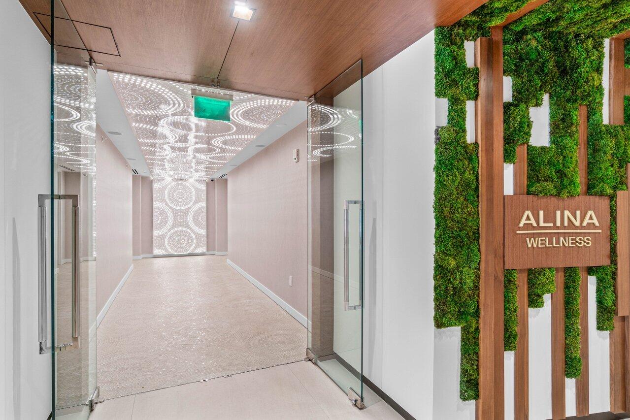 220 Southeast Mizner Boulevard, Unit 810 Boca Raton, FL 33432 - Photo 27 of 39 a sign that is on the side of the house