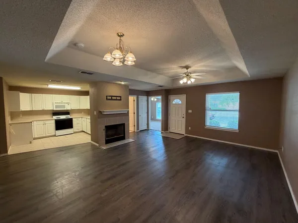 $1,400 | 9715 Joliet Avenue, Lubbock, TX 79423