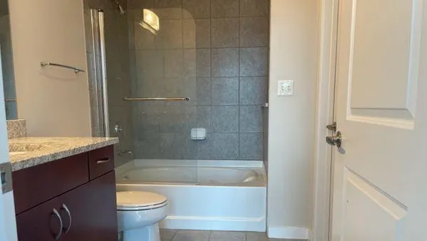 $2,950 | 400 West Peachtree Street Northwest, Unit 3511, Atlanta, GA 30308